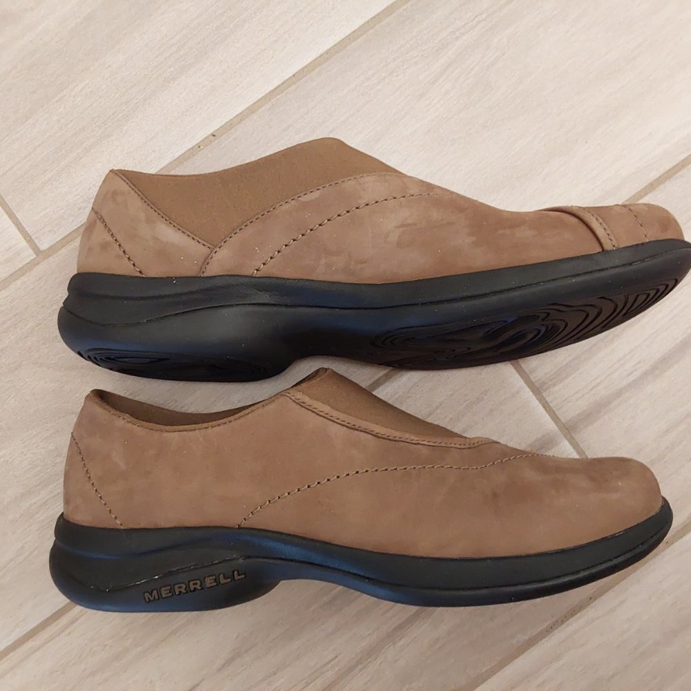 Merrill Performance Tan Slip On Clog Flats. Size 9 - image 3